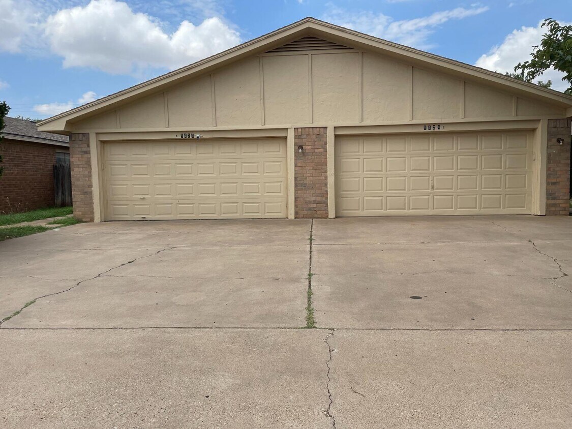 5424 34th St, Lubbock, TX 79407 Townhome Rentals in Lubbock TX