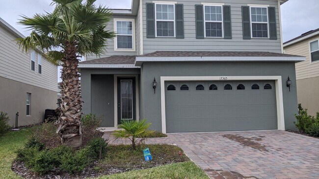 Foto del edificio - Stunning 2 Story 4-Bedroom Home In Serenoa...