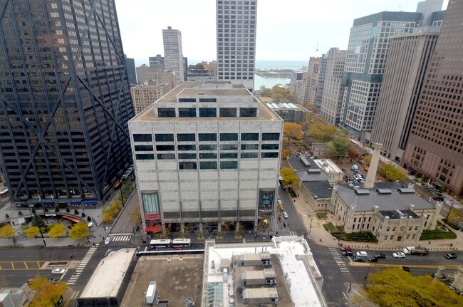 Building Photo - 111 E Chestnut St