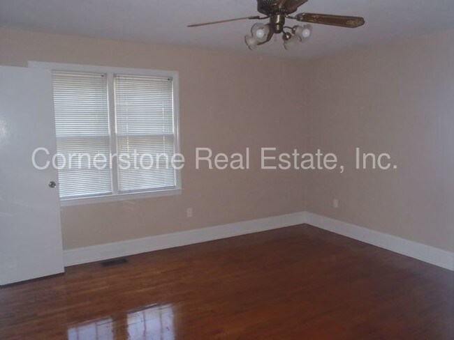 Foto del edificio - 5457 Pinecrest St