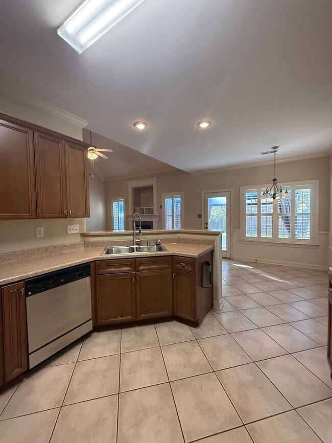 Building Photo - 6447 Cheyenne Dr