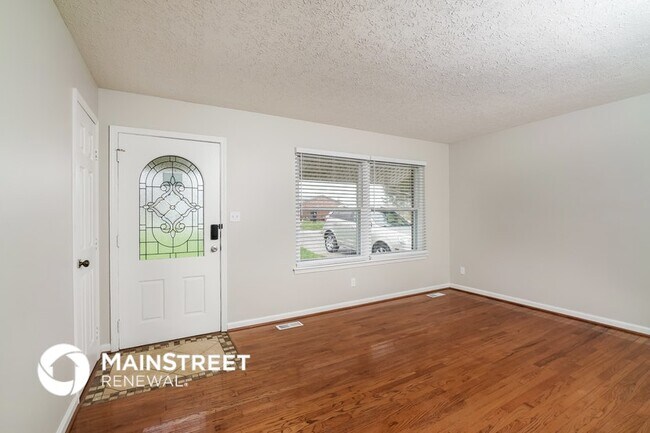 Foto del edificio - 1303 Woodcreek Dr