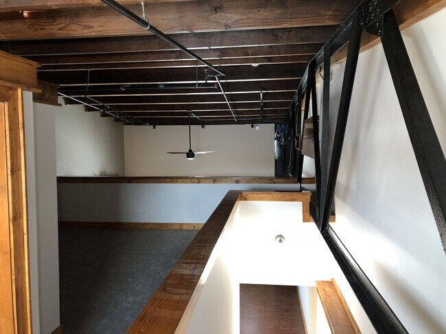 Foto del edificio - 320 S 7th St