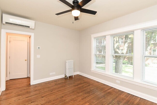 Foto del edificio - 4708 N Racine Ave