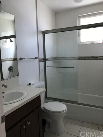 Foto del edificio - 83 N Meridith Ave