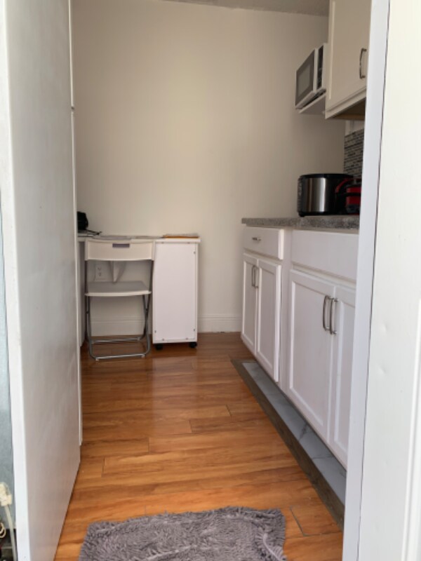 Foto del edificio - 268 E 50th St