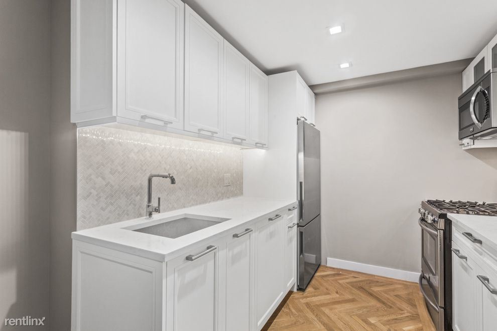 Primary Photo - 2 br, 2 bath Apartment - 300 E 86th St
