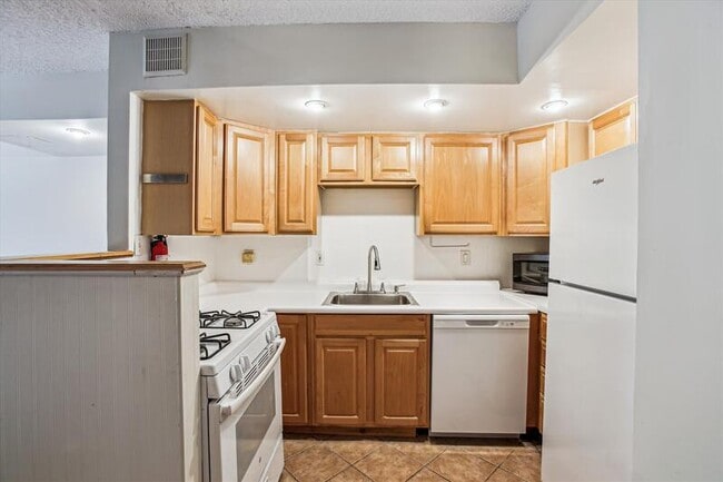 Building Photo - 1245 13th St NW
