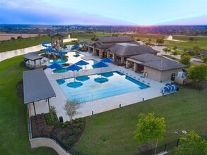 Building Photo - 29418 Emilys Rock Ln