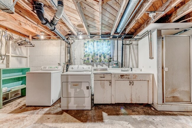 Foto del edificio - 500 Melrose St