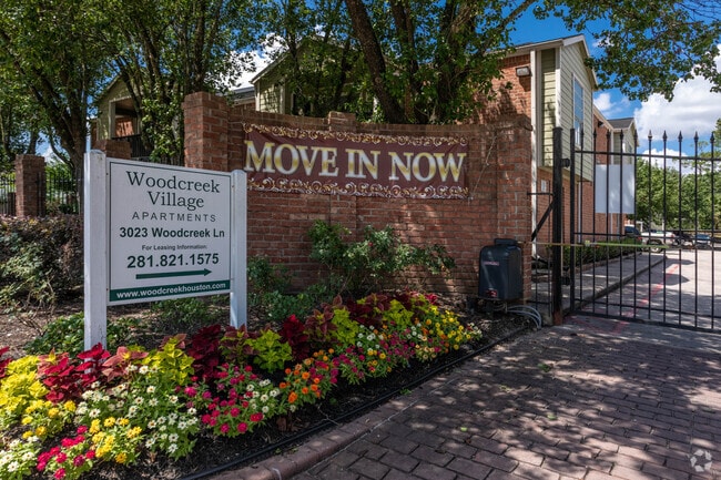 Building Photo - Woodcreek Village Apartments