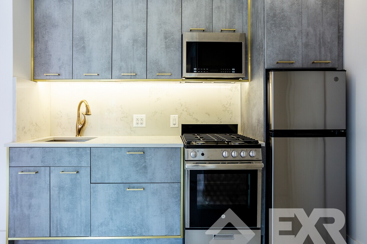 130 Graham Ave Unit 2B, Brooklyn, NY 11206 Room for Rent in Brooklyn