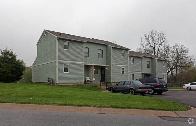 Overbrook Hills Apartments - Overbrook Hills