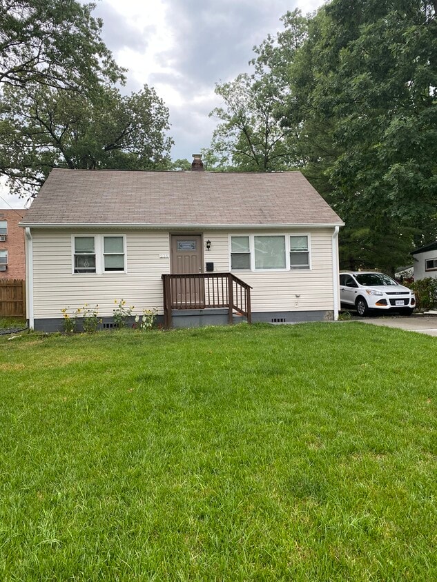 216 Spring Ave, Rockville, MD 20850 House for Rent in Rockville, MD