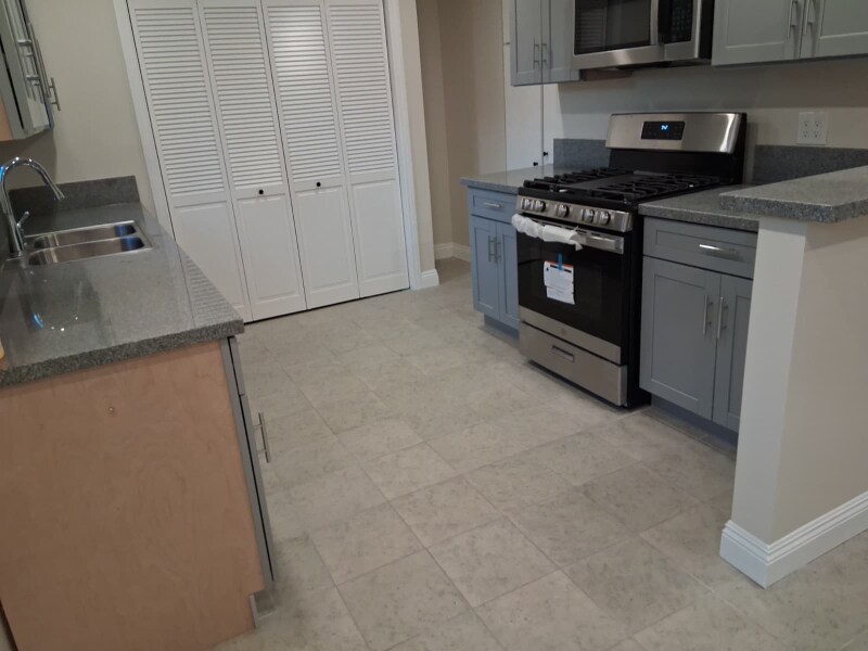 Foto principal - 427 W Laurel St