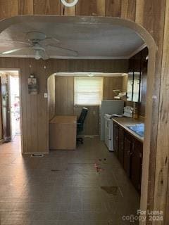 Building Photo - 475 Whites Farm Rd