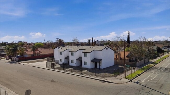 Building Photo - 931 Monterey St