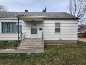 Building Photo - 1416 Mahan Ave