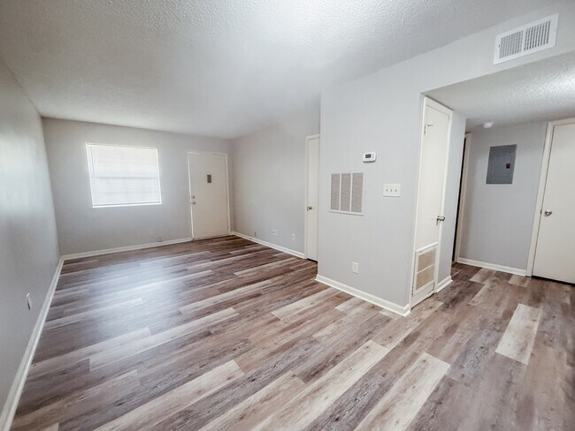 Building Photo - 4260 US-90