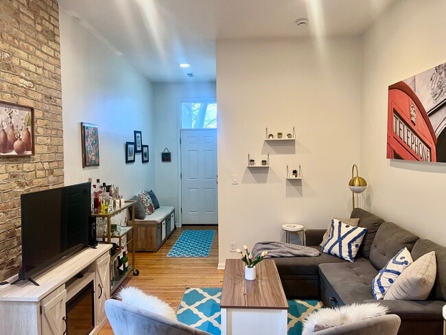 Foto del edificio - 1421 W Huron St