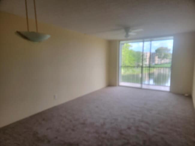Foto del edificio - 7900 NW 50th St