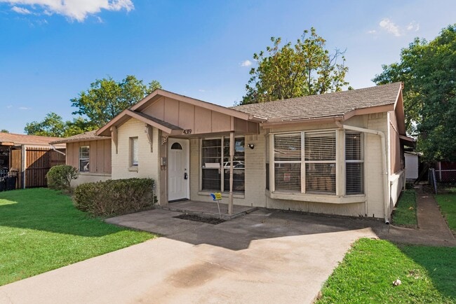 Building Photo - 4319 Birch Dr