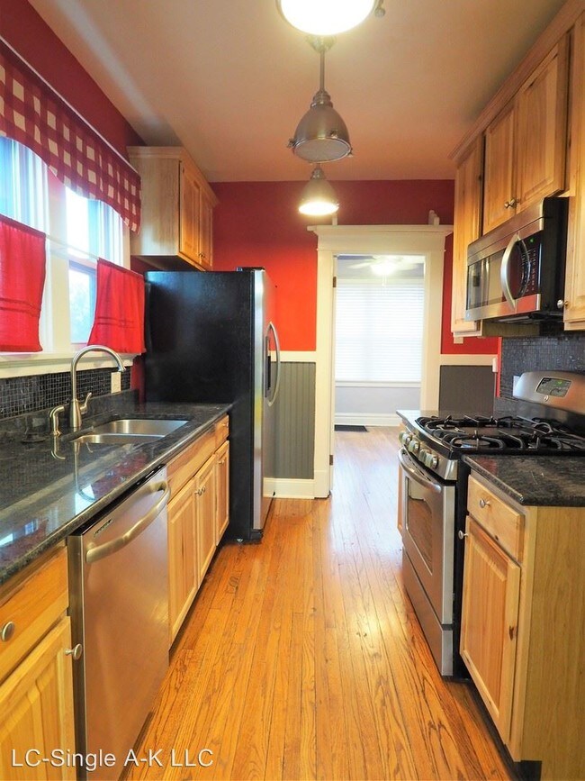 Building Photo - 12418 Chrisann Ln