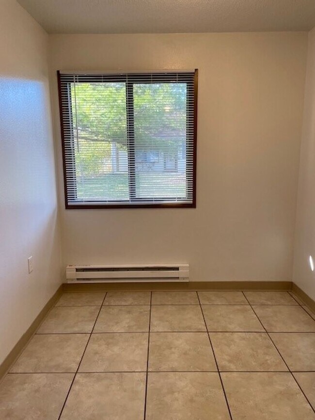 Lake Park Apartments Apartments in Polk City, IA