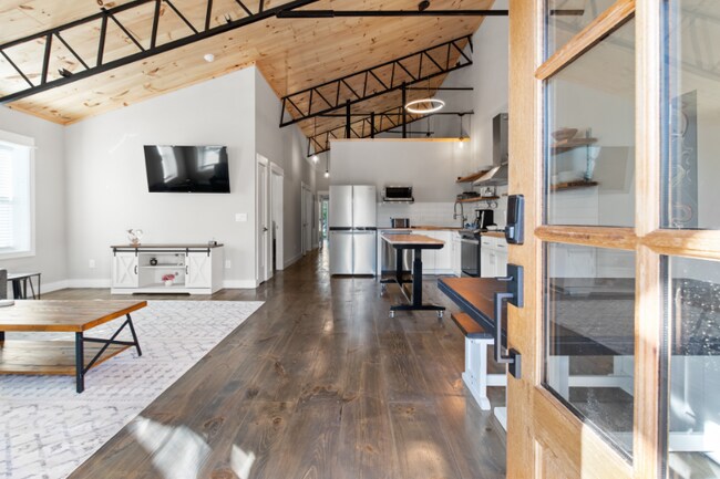 Foto del edificio - 416 Pine Ave