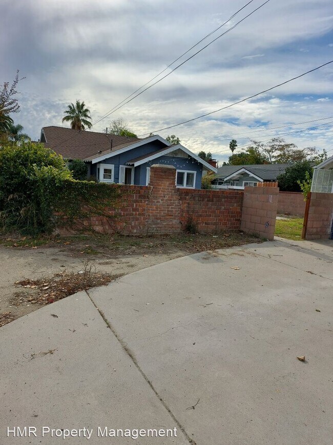 Foto del edificio - 4 br, 2 bath House - 595 E. Alvarado St.
