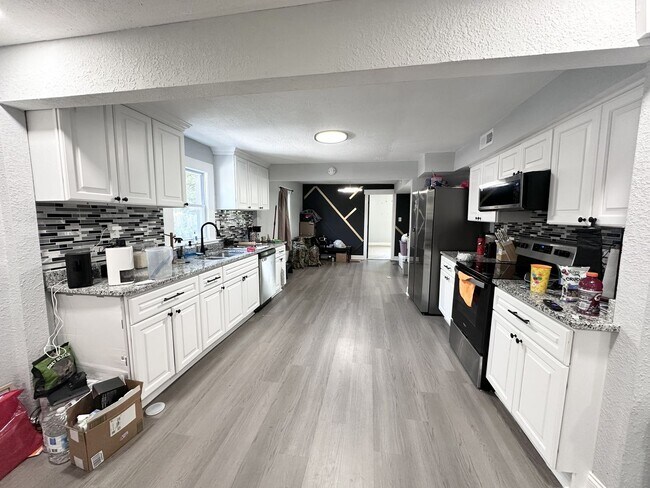 Foto del edificio - 1029 Willingham St