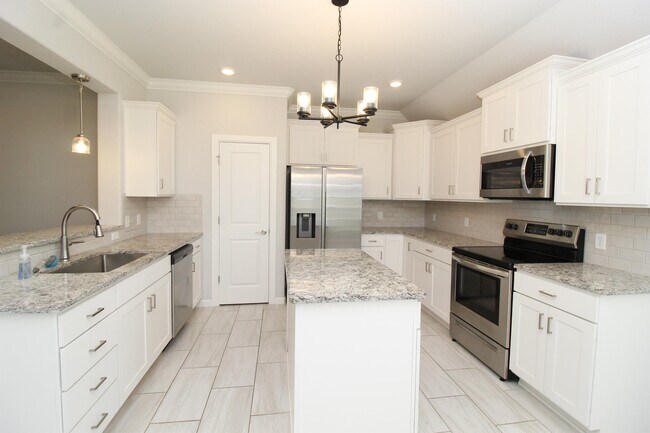 Building Photo - 96 N Hinsdale Ave