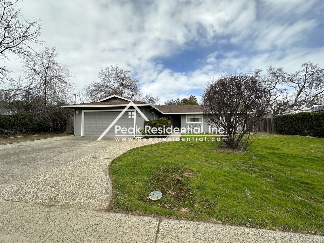 Building Photo - 3 br, 2 bath House - 8863 Pershing Avenue