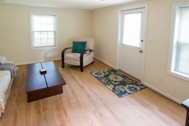 Building Photo - 1620 Rugby Ave