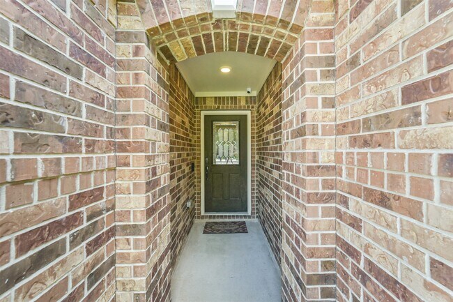Building Photo - 25546 Kensington Lk Dr