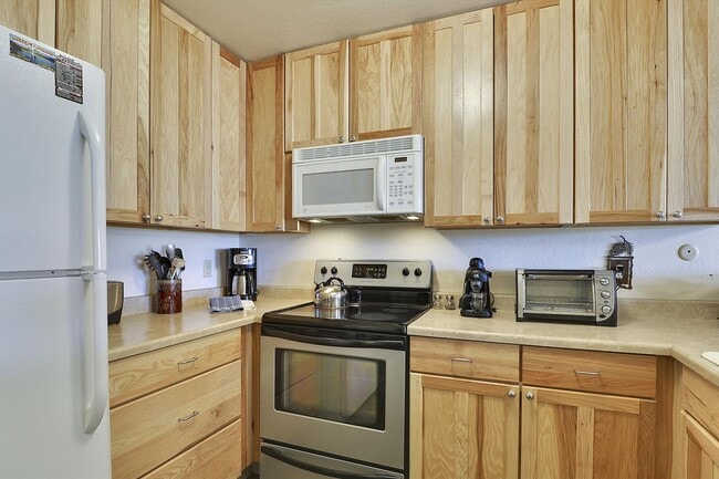 Building Photo - Alpine Meadows 3 bedroom + loft ski lease