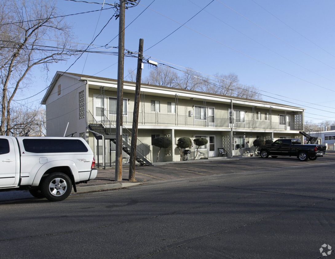 Building Photo - 803 Yuma St