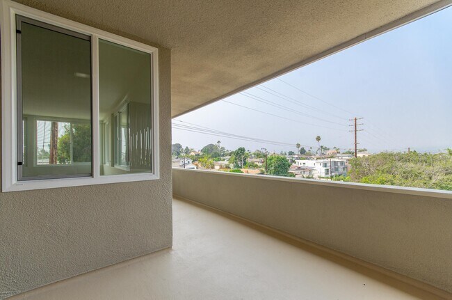 Foto del edificio - 8040 W 83rd St