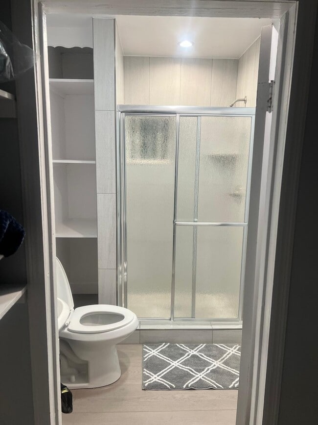 Building Photo - 12829 Doty Ave