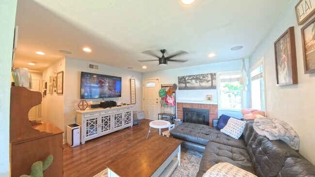 Foto del edificio - Open for Showings | Move-In Available July 15th