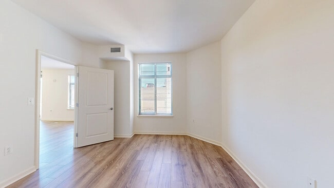 Interior Photo - Delancey at Shirlington Village