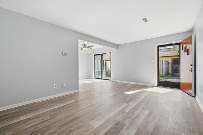 Building Photo - 1554 Monteberry Pl