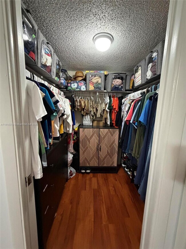 Foto del edificio - 8415 SW 107th Ave