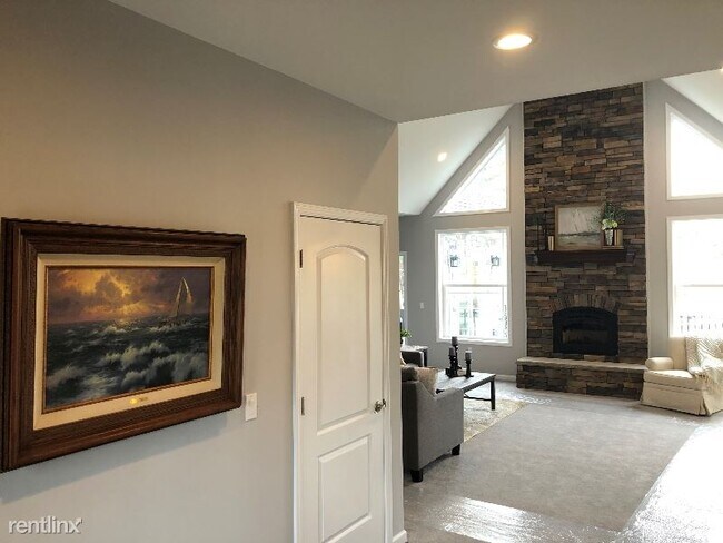 Foto del edificio - 3 br, 2.5 bath House - 4459 Owen Rd