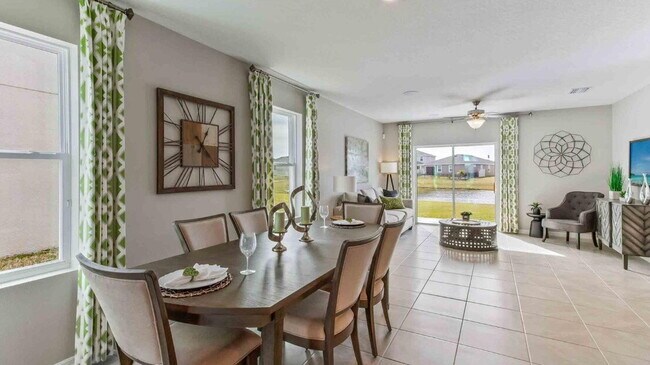 Foto del edificio - Spacious 5-Bed Retreat with Granite Elegance in Lakewood Ranch