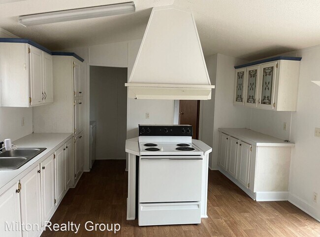 Foto del edificio - 3 br, 2 bath House - 3282 US 421 N