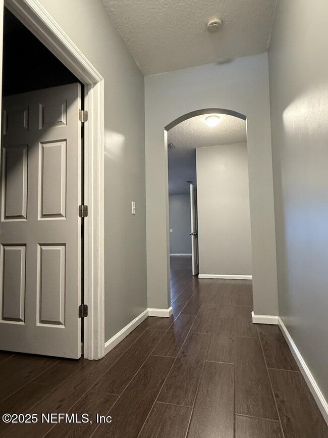 Foto del edificio - 516 Hopewell Dr