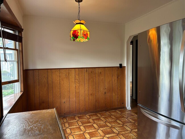 Foto del edificio - 114 Elmwood St