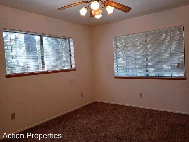Foto del edificio - 3 br, 2 bath House - 7169 Pine Cone