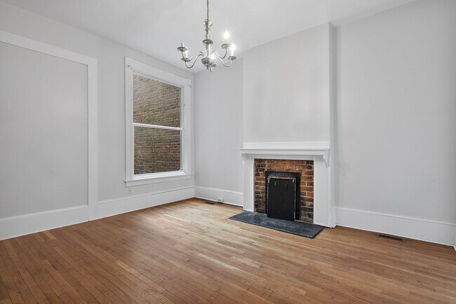 Foto del edificio - 516 W Clay St